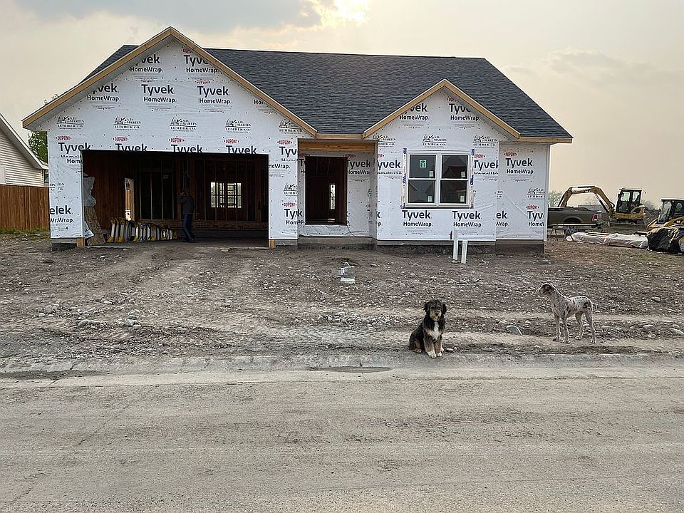 1st image of 1256 N 16th St E