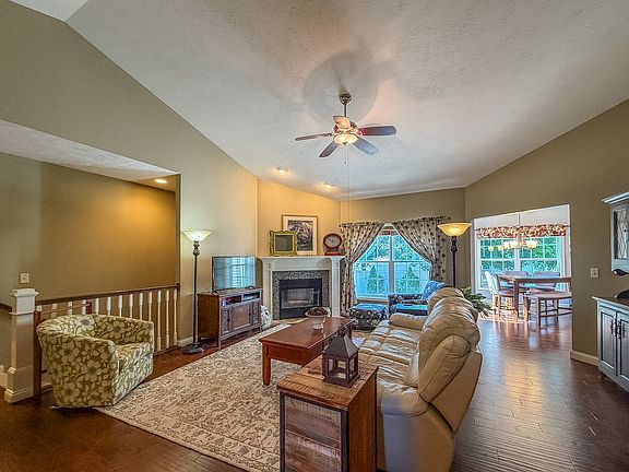 5th image of 3907 Boulder Ridge Dr