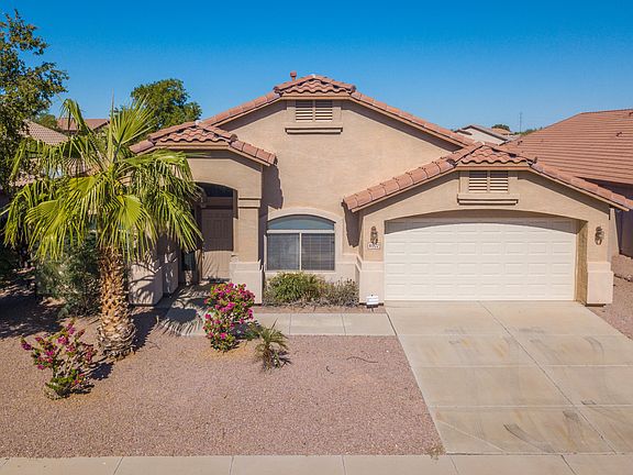 2nd image of 41922 W Hall Ct