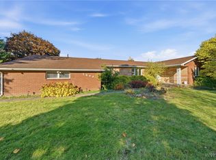1045 Ransom Rd, Grand Island, NY 14072