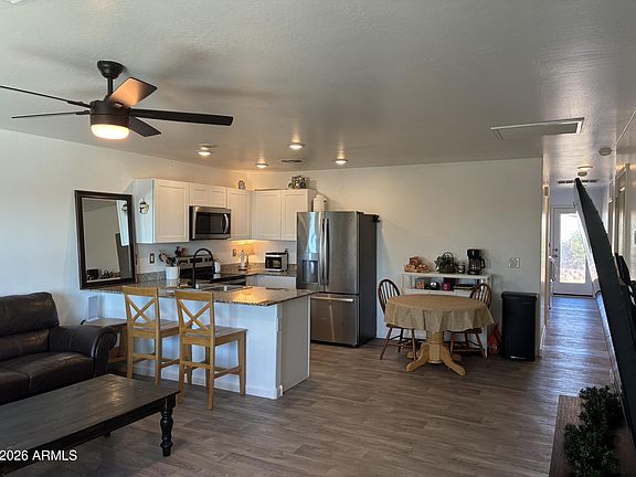 5th image of 502 BRANDEIS Drive