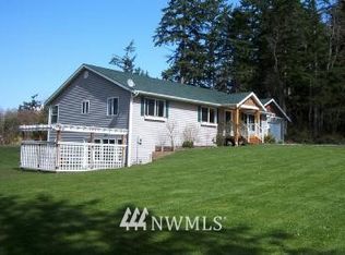 237 E David St, Camano Island, WA 98282