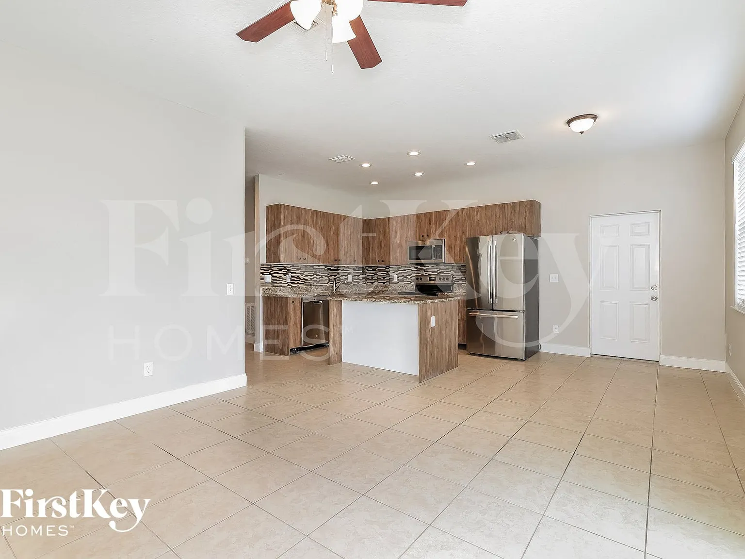 4 bed, 2.5 bath, 1620 sqft, $1,970 — Photo 4