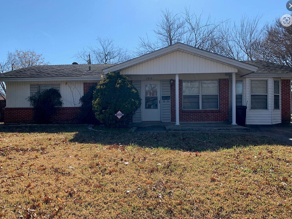 1st image of 2818 Stanford Dr