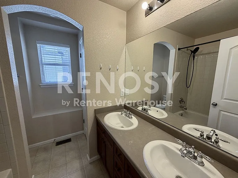1467 S Haleyville Cir — Photo 24