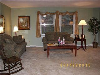 1st image of 122 Frankie Dr
