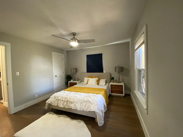 2035 Lyndon Ave — Photo 5