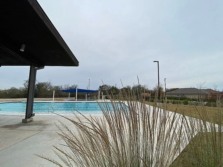 290 Silver Glen Dr — Photo 30