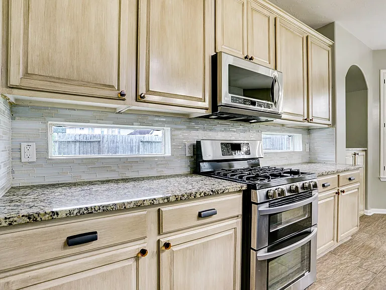 10410 Five Oaks Ct — Photo 21