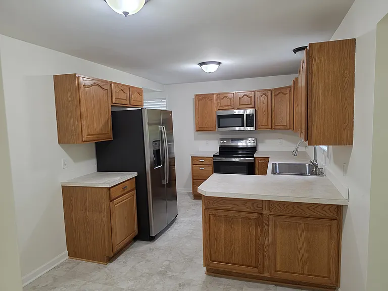 119 Park Ave — Photo 2