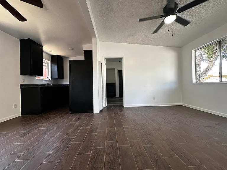208 Woodcrest Ln #210 — Photo 17