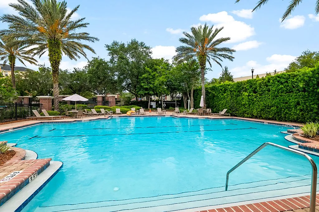 2 bed, 1509 sqft, $1,950 — Photo 4