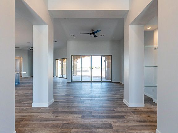 3rd image of 5266 W Encanto Paseo Dr
