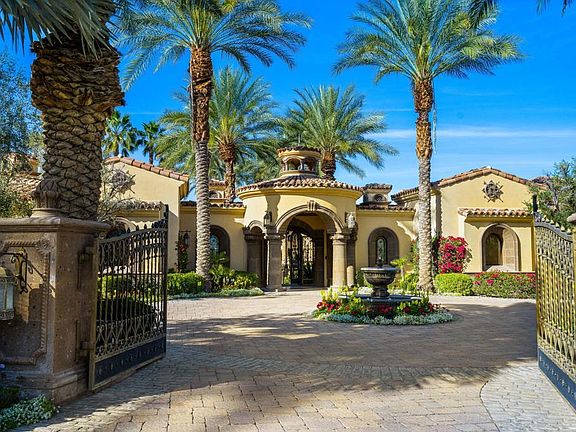 3rd image of 14 Strauss Ter