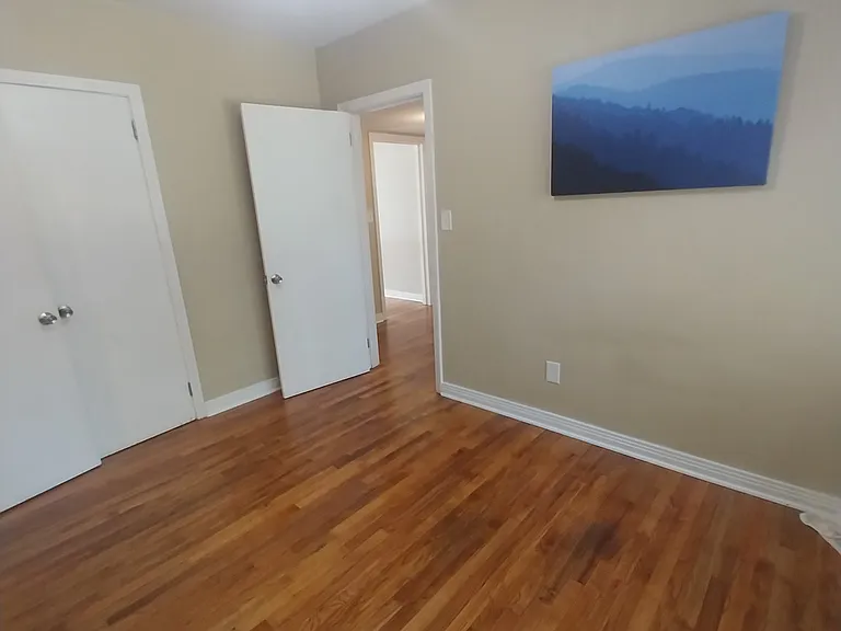 1428 Charlotte St — Photo 17