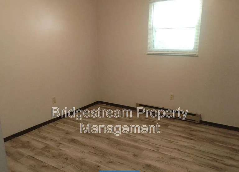 48 Candlewood Ct — Photo 3
