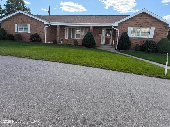 3014 N Sherman Ct, Hazle Township, PA 18202