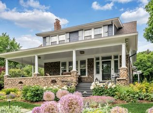 284 Wyckoff Ave, Wyckoff, NJ 07481