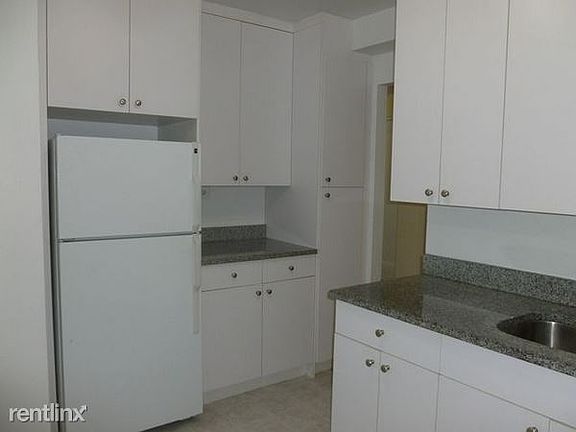5508-42489-122624-Oak_2m_-_kitchen