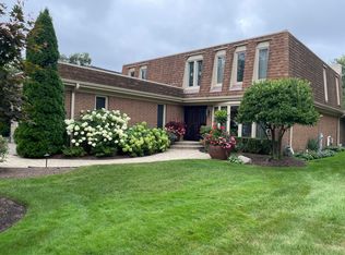 1874 Cloverdale Ave, Highland Park, IL