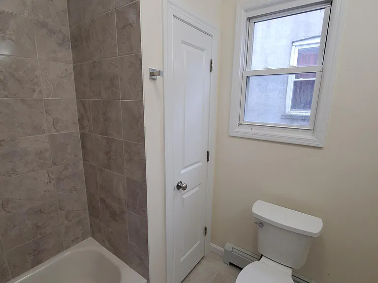 140 Clinton Pl #3 — Photo 23