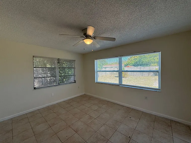 8649 Paxton Dr — Photo 4