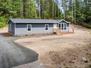 41 E Leffler Loop, Grapeview, WA 98546