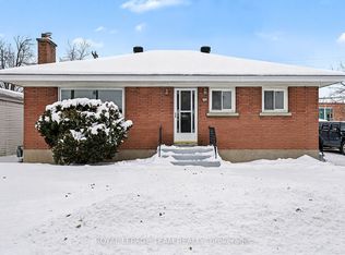 733 Halstead St, Ottawa, ON K1G 1M5