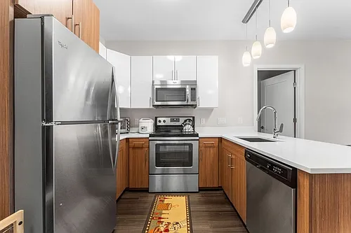 999 Hancock St #306 Photo 1