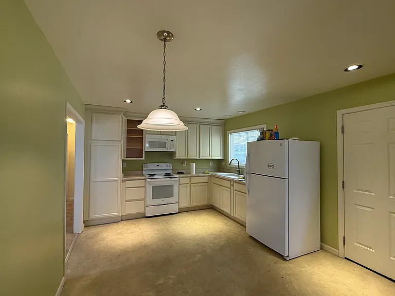 2 Trinity Ct — Photo 3