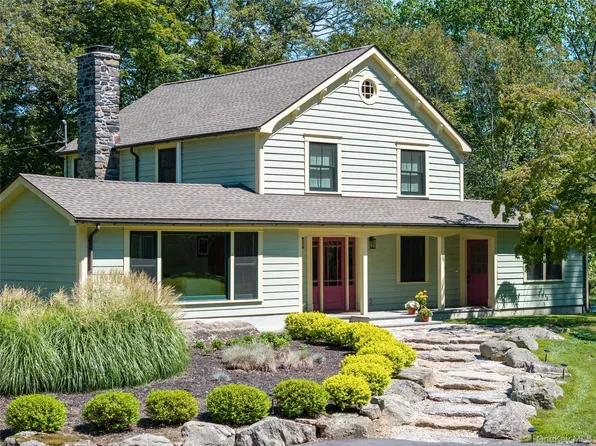 1355 Journeys End Road, Croton-on-Hudson, NY 10520