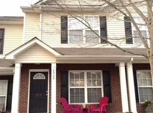 2929 Little Stream Ct, Matthews, NC 28105