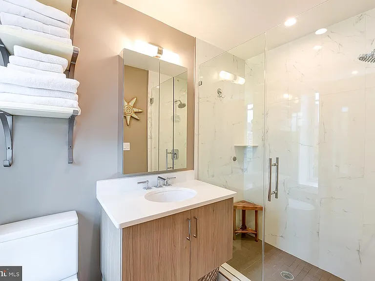628 S Carolina Ave SE #5C — Photo 23