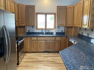 418 Chimney Park Dr, Windsor, CO 80550
