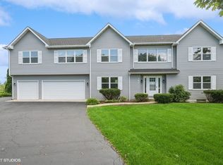 360 Abbey Ct, Antioch, IL