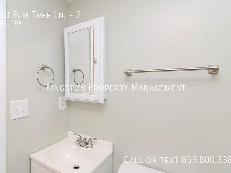 610 Elm Tree Ln #2 — Photo 12