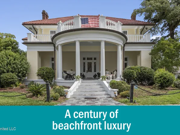 923 E Scenic Dr, Pass Christian, MS 39571