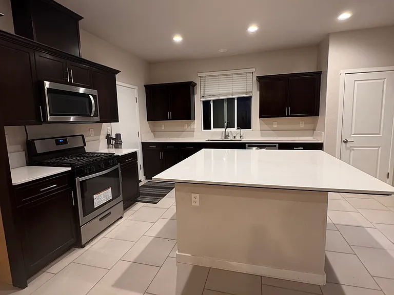 4049 N Contessa Ave — Photo 3