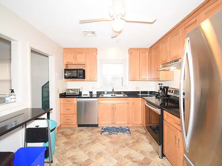 45 Sylvan Rd — Photo 11