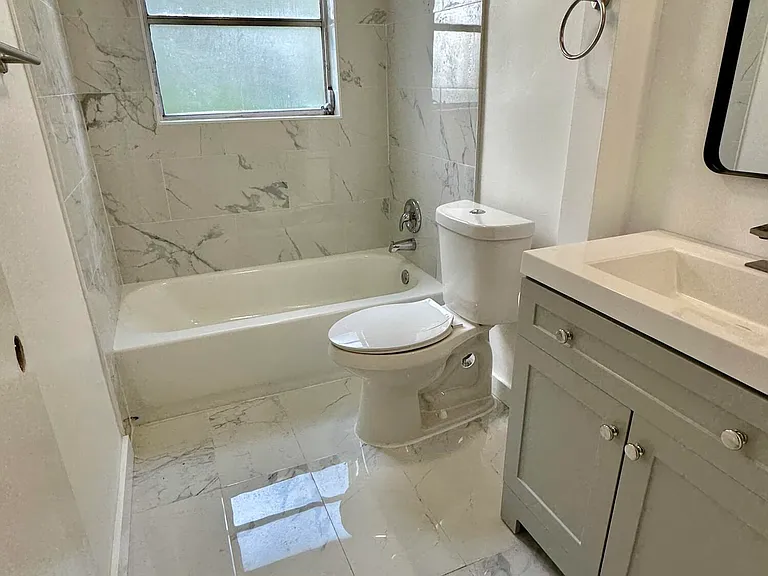 23099 Barwood Ln N #109 — Photo 8