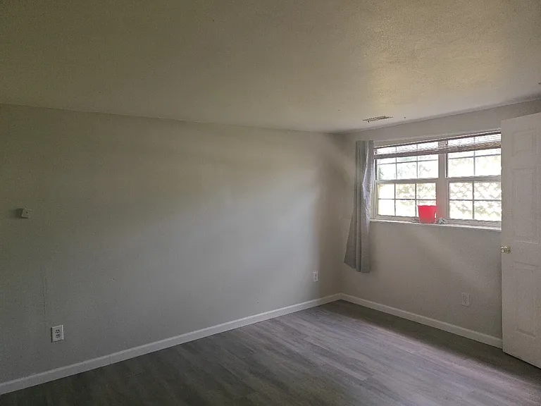 120 E Ravine Ave — Photo 6