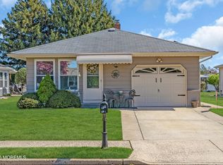 7 Aztec Ct, Toms River, NJ 08757