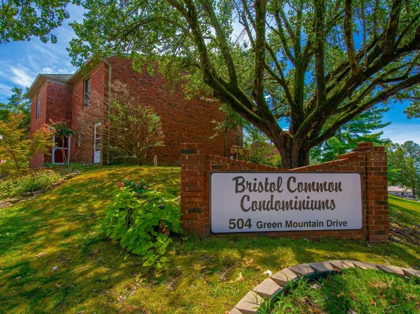 504 Green Mountain Dr APT 103, Little Rock, AR 72211