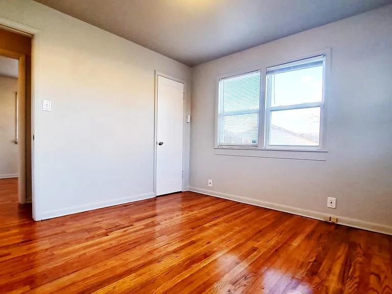 1575 S Quieto Ct — Photo 6