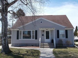 3028 S 10th St, Sheboygan, WI 53081