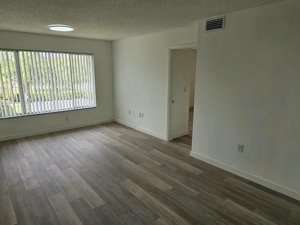 3282 NW 103rd Ter #205-A, Coral Springs, FL 33065