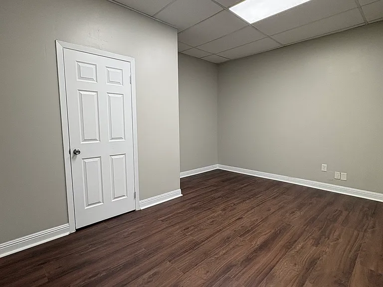 207 E Race St #42 — Photo 8