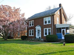 112 Schoeneck Rd, Ephrata, PA 17522