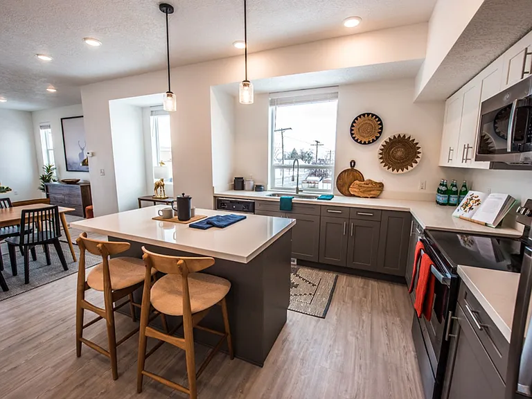 Woods Rose Townhomes — Photo 27