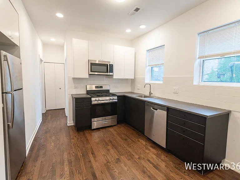 1339 W Early Ave #3R — Photo 6